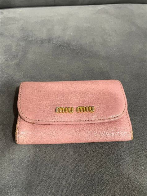 miu miu key pouch